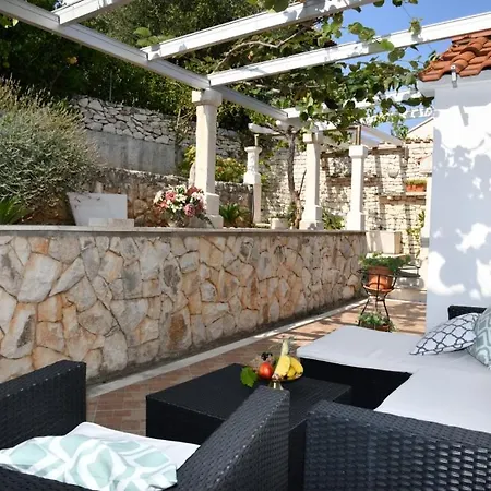 Dalmatinska Hébergement de vacances